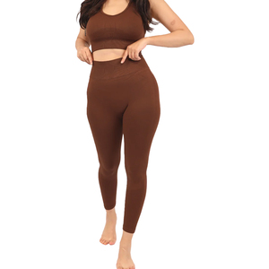 Conjuntos de ropa de Yoga para gimnasio con logotipo personalizado de alta calidad para mujer, equipo de entrenamiento sólido transpirable, trajes de Yoga personalizados para mujer - Product Image 3