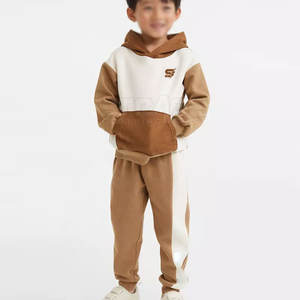 Ensemble de survêtement confortable pour enfants, tissu flexible pour l'école et les activités ludiques, survêtement pour enfants avec taille élastique - Product Image 1