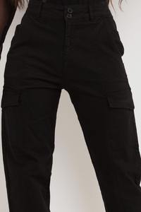 Salva Impex Pantalon en denim cargo respirant personnalisé pour femmes noir solide de grande taille jambe large plat devant taille élastique Vintage été - Product Image 2