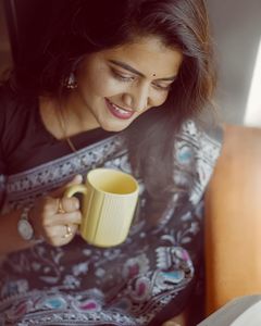 Saree en georgette souple de travail Chikankari multicolore pour mariage et fête maintenant disponible aux meilleurs prix de gros - Product Image 4