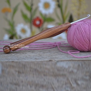 Crochet en bois de résine fabriqué à la main Aiguilles à tricoter de qualité supérieure pour tailleurs Couture et outils de couture - Product Image 2