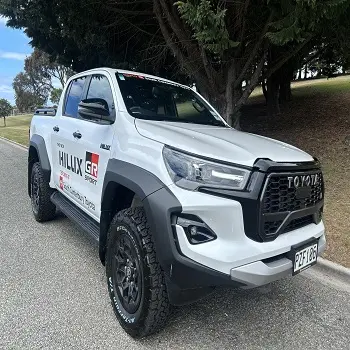 Tam seçenek Toyota Hilux