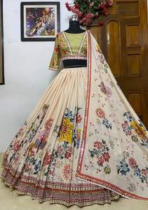 Lehenga ethnique en tissu Georgette lourd avec séquence de broderie soie intérieure avec toile chemisier Georgette lourd pièce - Product Image 3
