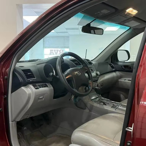 Toyota Highlander SE 2010 - Product Image 1