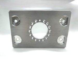 ตัวยึดเหล็กแบบปรับแต่งได้ทำจากอิตาลีสำหรับขนาดตัวเรือนและวัสดุปรับแต่งได้พร้อมภาพวาดทางเทคนิค - Product Image 2