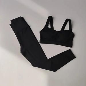 Traje de Yoga sin costuras Sujetador deportivo para mujer Leggings de cintura alta Pantalones cortos Conjunto de gimnasio Ropa de entrenamiento de fitness Ropa deportiva - Product Image 3