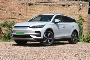 SUV Eléctrico Usado de Largo Alcance 2025, 635 km de Autonomía, 4x4, Modelo Insignia con 380 kW de Potencia Combinada, 0 a 100 km/h en 4.4s - Product Image 4