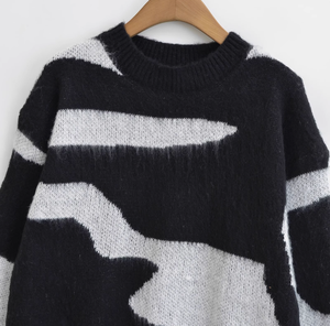 เสื้อสเวตเตอร์ถักแบบสวมหัวแขนยาวลำลองทรงหลวมคอกลมฤดูหนาวอบอุ่นลายแอบสแตรก - Product Image 3