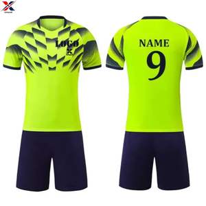 Tissu respirant à séchage rapide 100% polyester, maillot de football à manches courtes imprimé sur mesure pour adultes unisexes, pour les matchs et l'entraînement - Product Image 2