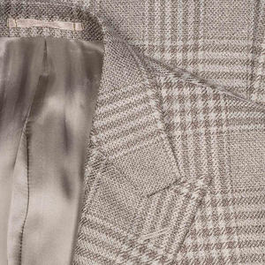 เสื้อเบลเซอร์ผู้ชายคุณภาพพรีเมียม แบบกระดุมสองแถว เนื้อผ้านุ่ม ไม่ยับ ราคาสมเหตุสมผล เหมาะสำหรับฤดูหนาว ดีไซน์ล่าสุด มีหลายสีและหลายขนาด - Product Image 2