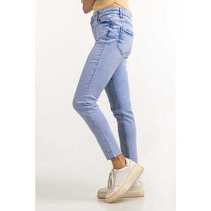 กางเกงยีนส์เอวสูงสีฟ้าอ่อนแฟชั่นเรียบง่าย WM-JNS-WS23-002 สไตล์พื้นฐาน - Product Image 4