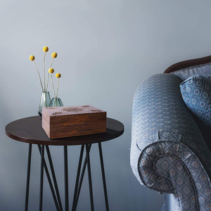 Caja de Almacenamiento de Madera Hecha a Mano con Diseño Floral Tallado para Joyas como Anillos, Aretes, Pulseras y Collares. - Product Image 2