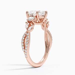 Anillo de Compromiso de Diamantes con Corte Corazón, Tres Piedras, Oro Amarillo de 14K, Diamantes Cultivados en Laboratorio, Certificado IGI, Anillo de Boda para Mujer, Regalo de la India - Product Image 4