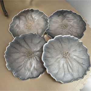 Ensemble de 4 sous-verres ronds en métal multicolores modernes au design transparent pour café, thé et ustensiles de cuisine - Product Image 5