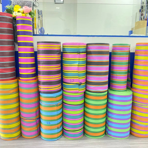 Bolsa de compras a rayas tejida de plástico con cremallera reutilizable personalizada ecológica, bolsas de cosméticos recicladas hechas a mano para uso en la playa - Product Image 1