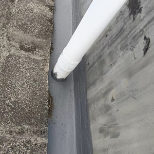 Revêtement imperméable non durcissant à haute visibilité pour une sécurité et une sensibilisation accrues dans les espaces extérieurs - Product Image 3