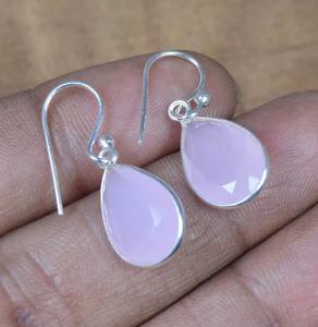 ต่างหูเงินสเตอริ925พร้อมสายรัดหูสำหรับผู้หญิงลายกุหลาบควอตซ์พลอยเทียมตัดแบบสันติภาพพร้อมสายหู - Product Image 1