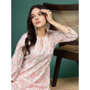 Robe décontractée pour femme, style bohème, coupe droite, en coton imprimé floral, col en V, longueur genou, taille XS, respirante et naturelle - Product Image 3