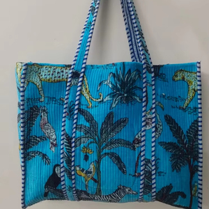 Bolso de mano reversible de algodón acolchado estampado a mano estampado de jungla multicolor grande personalizado respetuoso con el medio ambiente cremallera accesorio de moda - Product Image 1