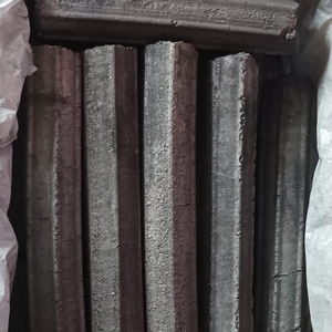 Distributeur de morceaux et de bâtons de charbon noir en Europe Briquettes de bois dur et de bambou hexagonales fabriquées à la machine - Product Image 2