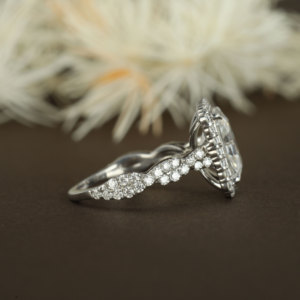 Anillo de compromiso de moissanita de corte radiante 925 Plata 14K Anillo de Bodas de Oro Anillo nupcial único Joyería de aniversario de corte radiante - Product Image 4