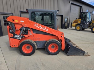 Cargador de Dirección Deslizante Kubota SSV65 Usado en Buen Estado con Motor, Caja de Cambios y Bomba, Entrega Rápida con la Mejor Oferta de Descuento - Product Image 4