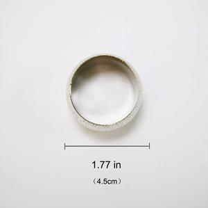 ห่วงใส่ผ้าเช็ดปากสีทองดีไซน์ทันสมัยลายใบไม้วัสดุอลูมิเนียมคุณภาพสูงสำหรับงานแต่งงานวันเกิดและของขวัญในโอกาสอื่นๆ - Product Image 5