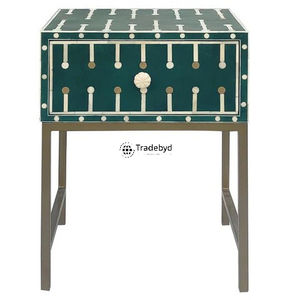 Mesita de noche con incrustaciones de hueso indio, mesita de noche hecha a mano para una decoración de dormitorio sofisticada y artística de Tradebyd - Product Image 5