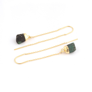 Dainty May-boucles d'oreilles en pierre de naissance, naturel, non coupé, émeraude brute, chaîne suspendue, plaqué or, aiguille, enfileur, boucles d'oreilles, bijoux - Product Image 5