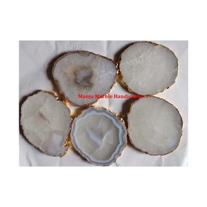 Ensemble de sous-verres en bois de bambou incurvés à la main personnalisés en résine de forme carrée article brillant naturel pour les appareils ménagers de cuisines - Product Image 3