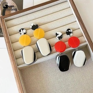 Kadınlar için reçine ve Cowry kabuk boncuklu küpe ve kızlar ve kadınlar için genç kız takısı kulak takı özelleştirilmiş tasarım ve renkler - Product Image 6