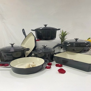 Casserole <span class=keywords><strong>en</strong></span> <span class=keywords><strong>Fonte</strong></span> Émaillée de Cuisine <span class=keywords><strong>pour</strong></span> Points de Vente d'Usine - Ensemble de Batterie de Cuisine <span class=keywords><strong>en</strong></span> Promotion - Product Image 3