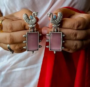 Pendientes de diseño de pavo real oxidado chapados en plata de primera calidad con piedras y gotas de perlas, joyería étnica india tradicional para mujer - Product Image 1