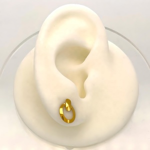 Pendientes de tuerca con estampado ovalado de joyería fina para mujer de oro amarillo minimalista elegante a la moda Material de oro de 14K - Product Image 2