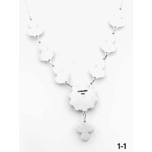 Collier en turquoise de Kingman du sud-ouest et argent sterling en forme de fleur pour les occasions de cadeaux - Product Image 4