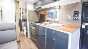 Autocaravana estándar de Grado Superior Durable 4x4 al aire libre RV Camping Camper Van Expedition Truck Vehicle Application - Product Image 5