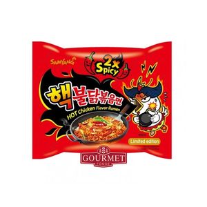 Samyangg Super Hot Spicy Pollo Sabor Ramen 140g Fideos recién fritos con salsa deliciosa Embalaje en bolsa - Product Image 1