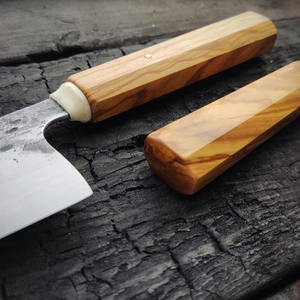 Venta al por mayor personalizado OEM ODM cubertería de fábrica profesional de acero de Damasco hoja hecha a mano Apto para lavavajillas ambidiestro cuchillo de Chef - Product Image 3