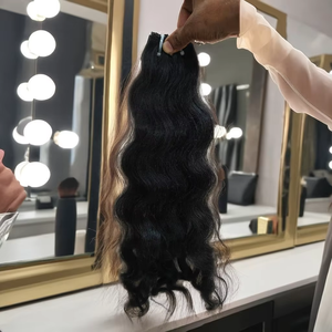 Vente en gros d'extensions de cheveux humains indiens 100% vierges bruts faisceaux droits d'os à cuticules alignés vendeur indien offre de haute qualité - Product Image 1