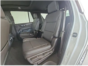 2022g. M. Yukon Denali Sử <span class=keywords><strong>D</strong></span>ụng SUV Trái Củ<span class=keywords><strong>a</strong></span> Nhãn Hiệu Hộp Số Tự Động AWD R18 Lốp Tối Nội Thất 7 Ghế Gas Điện Nhiên Liệu Tùy Chọn - Product Image 2