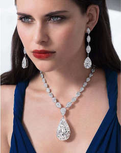 Collar de Diamantes Cultivados en Laboratorio con Corte de Pera de Lujo, Certificado IGI, en Oro, Oro Rosa, Oro Blanco y Plata, Joyería Elegante para Mujer - Product Image 5