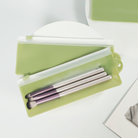 Pochette zippée en EVA 17,8x6,5 cm pour pinceaux de maquillage, vert givré transparent, trou de suspension, sac cosmétique zippé pour le rangement des outils de beauté