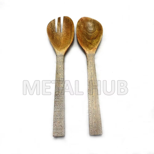 Ensemble de service à salade en bois durable et écologique pour les fêtes et les cadeaux - Product Image 4