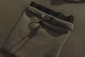 เสื้อฮู้ดดี้ผู้ชายสำหรับฤดูหนาว ดีไซน์กระเป๋าหลายช่อง ปักลายด้านหน้า กระเป๋าซ่อน ผ้าฟลีซ สไตล์สตรีทแวร์ลำลอง - Product Image 5