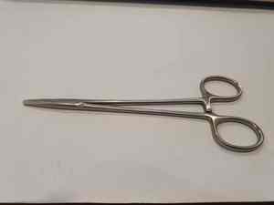 Porta Agujas Mayo de Acero de Alta Calidad, 30 cm, Juego de Instrumentos Manuales Reutilizables para Uso Hospitalario, Certificado CE Clase I - Product Image 6