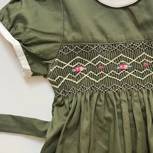 Vestido de lino suave hecho a mano para niñas pequeñas, estilo informal para el primer cumpleaños de niños pequeños, OEM hecho en Vietnam - Product Image 6