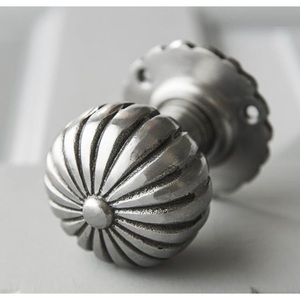 Bouton d'armoire boule en laiton massif de luxe matériel de meubles en or vieilli poignée de tiroir ronde pour commode de cuisine armoire Design moderne - Product Image 6