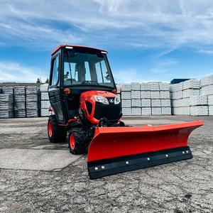 Cabine Kubota BX2680 : Solution fiable pour tracteur, offrant des performances de qualité supérieure, une installation facile et une valeur durable. - Product Image 3
