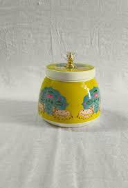 Juego de 2 tarros decorativos con diseño de vaca Pichwai pintados a mano con tapa de cristal | Frascos de almacenamiento y regalo tradicionales indios 3IN Juego de 2 - Product Image 4