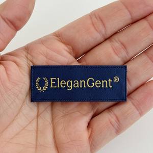 ป้ายผ้าทอสำหรับผู้ชายและผู้หญิงทำจากผ้าซาตินสีแดงเข้มออกแบบได้ตามต้องการสีแบบกำหนดเองได้อย่างรวดเร็ว - Product Image 3